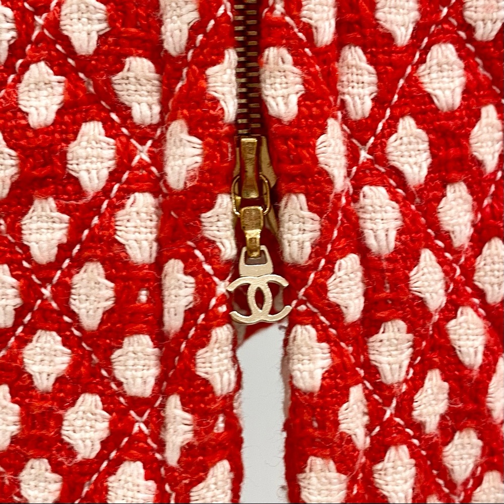 SOLD Authentic Chanel Red and White Tweed Dress size 38 - Picture 7 of 13